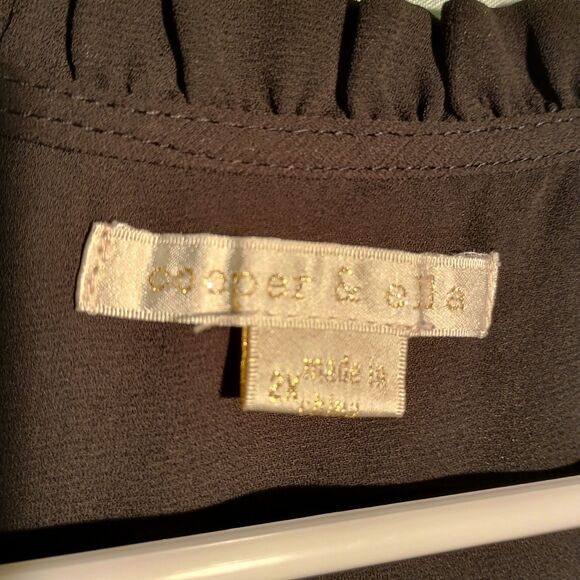 Copper and Ella Sleeveless Blouse with Ruffle Trim – Women’s Size 2XL - Picture 4 of 5